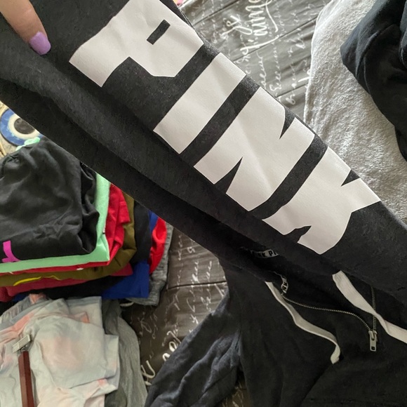 Victoria’s Secret Sweater - Picture 3 of 4